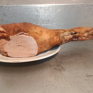 Gefuellter Schweinsfuss